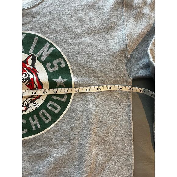 Stranger Things MED Hawkins High Tigers Crew Neck Long Sleeve EUC - Picture 5 of 7